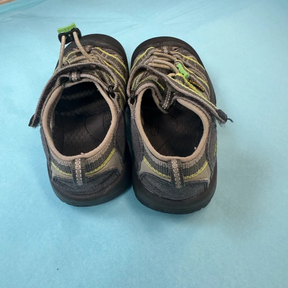 Keen Gray and Green Outdoor Sandals with Protective Toe - Picture 3 of 8